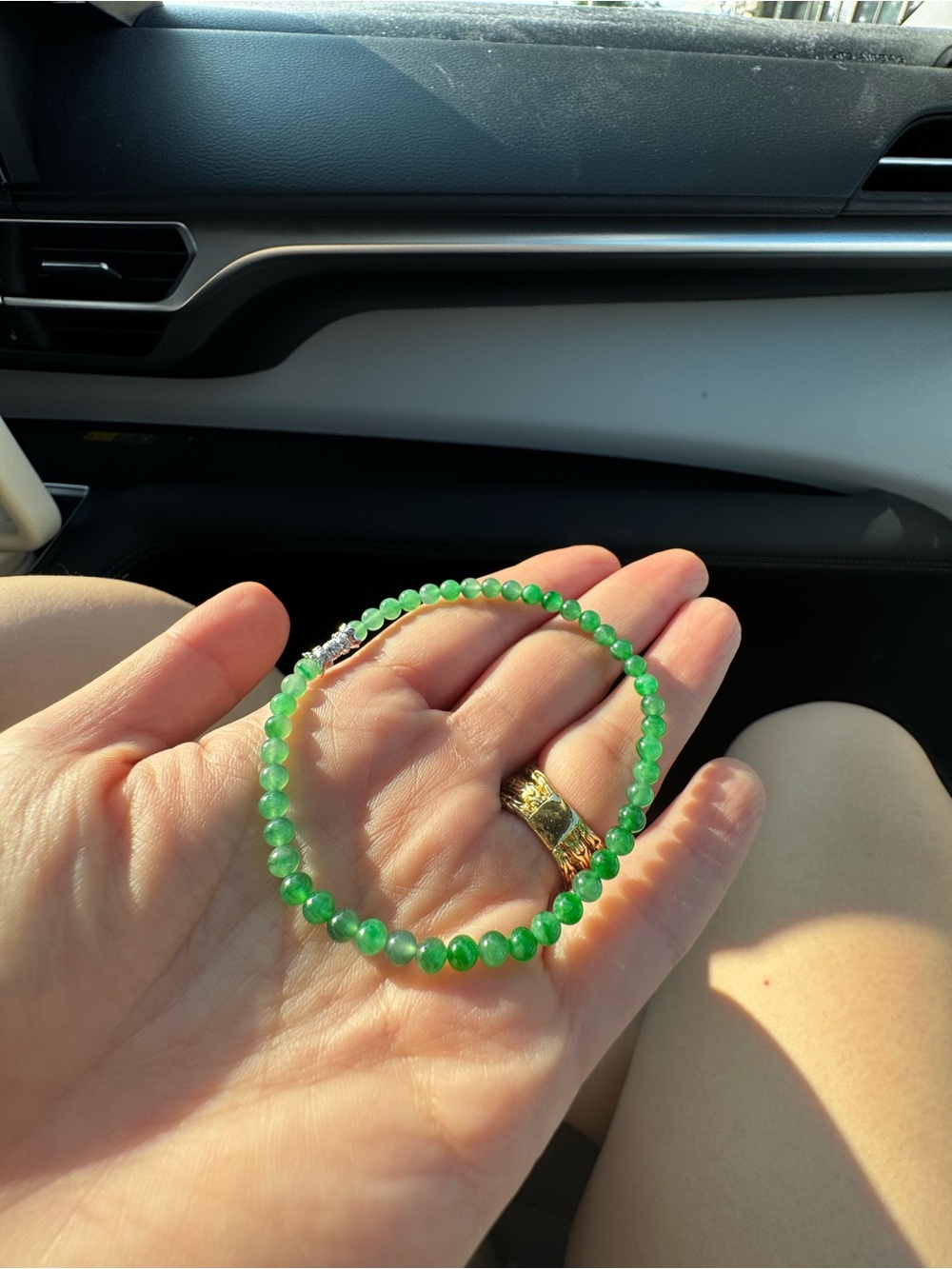 Natural Myanmar icy green jadeite round Bead Bracelet platinum diamond closure
